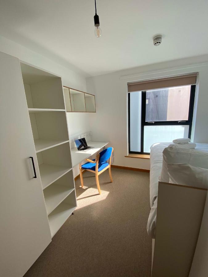 Regency Hall Smart Cheltenham Ensuite Rooms B ภายนอก รูปภาพ