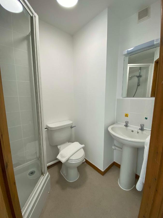 Regency Hall Smart Cheltenham Ensuite Rooms B ภายนอก รูปภาพ