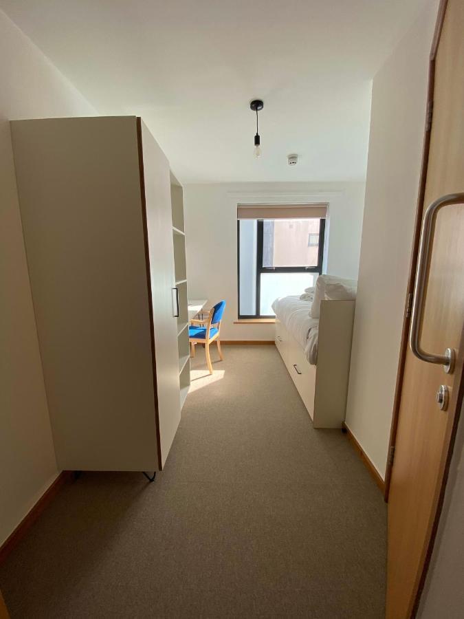 Regency Hall Smart Cheltenham Ensuite Rooms B ภายนอก รูปภาพ