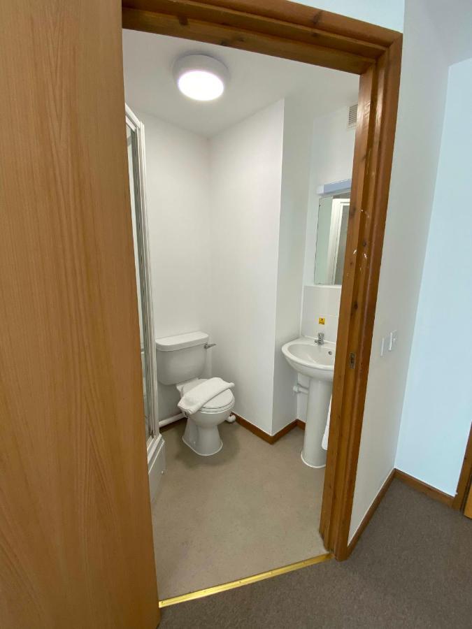 Regency Hall Smart Cheltenham Ensuite Rooms B ภายนอก รูปภาพ