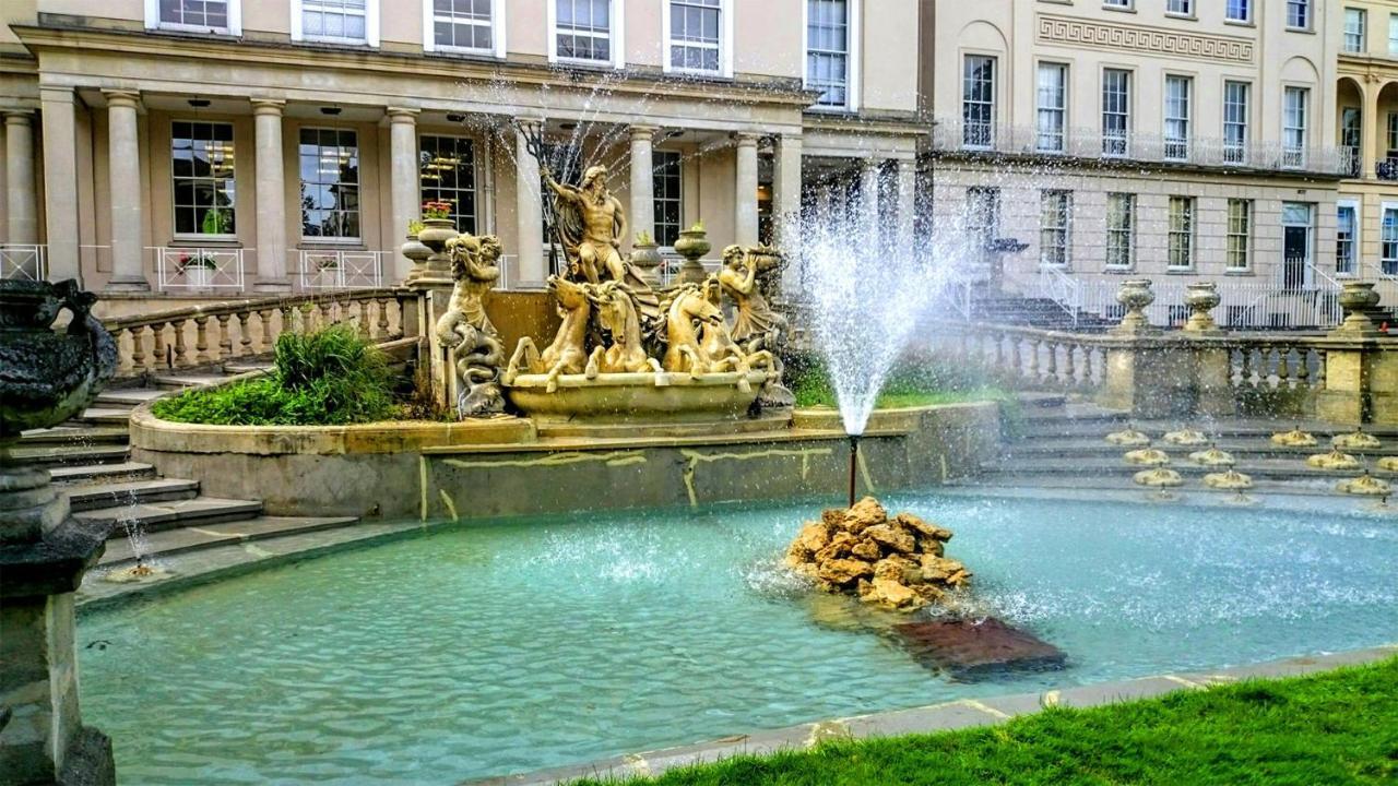 Regency Hall Smart Cheltenham Ensuite Rooms B ภายนอก รูปภาพ